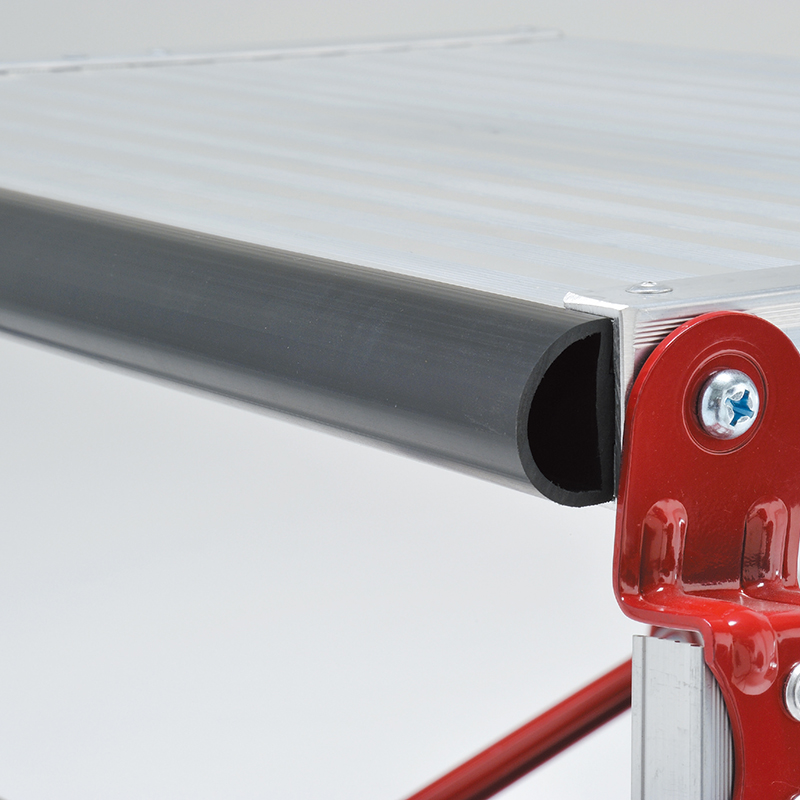 背面プロテクター