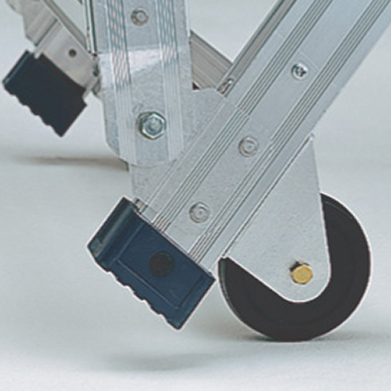 背面キャスター